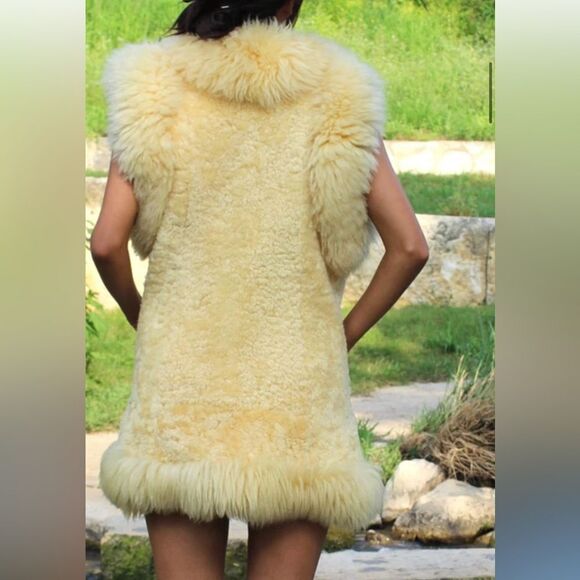 Vintage 100% NZ Lambskin Fur Vest by Alpine Fashions | M | Made in New Zealand - Picture 3 of 15